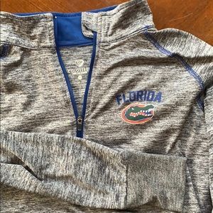 Like new Gator pullover!